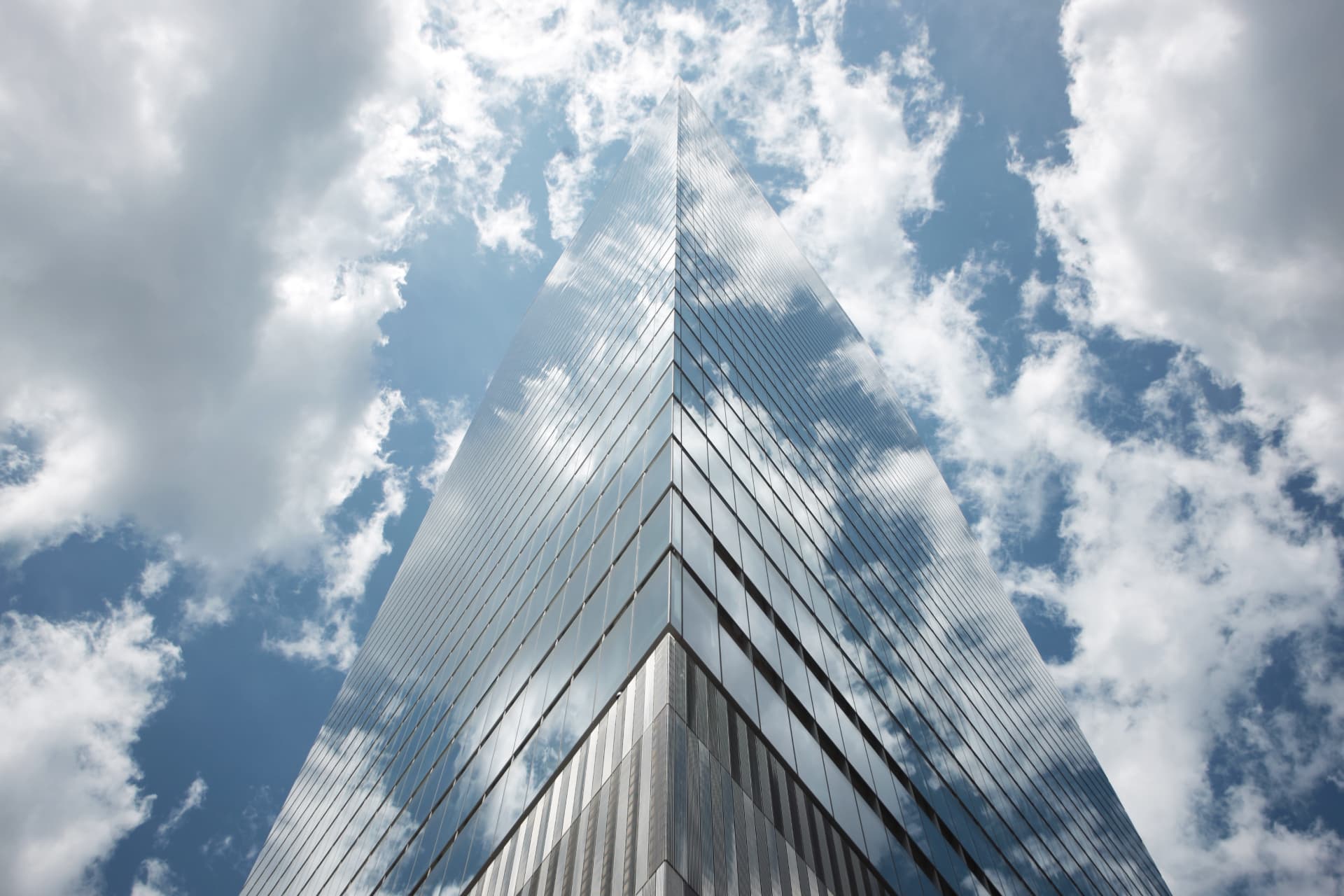 James Carpenter, 7WTC Base Façade, 2002
