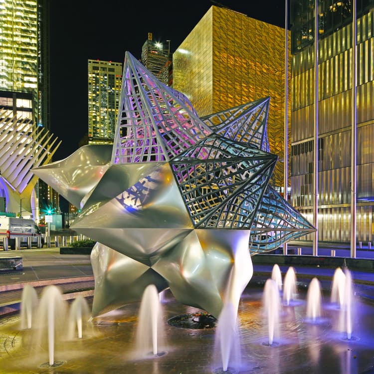 Frank Stella, Jasper's Split Star, 2017